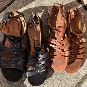 ♥️💚BareTraps Women's Black and Tan Sandals